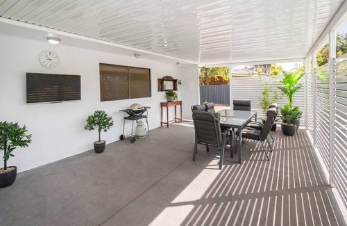 Busselton House | Quaint Gwen's Hidden Gem in Busselton Central Awaits