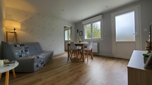 Abbeville Apartment | Pet & Child Friendly Getaway at Gwenaelle et Cyrille