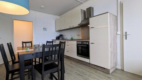 Stadtbezirk West Apartment | Budget-Friendly GWG City Apartments III with Restaurant Access