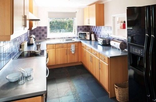 Gwithian House | Oceanfront Gwithian Holidays at Godrevy House - 8.8/10 Rating