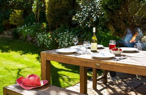 Gwithian House | Oceanfront Gwithian Holidays at Godrevy House - 8.8/10 Rating