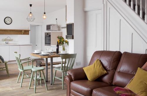 Trimsaran House | Discover Gwylfa: Pet-Friendly Retreat with 9.2/10 Rating