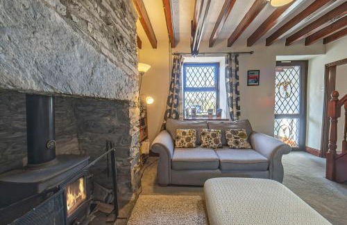 Cwmtirmynach House | Gwynfryn: Pet-Friendly 4-Star Retreat with Great Reviews