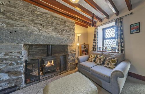 Cwmtirmynach House | Gwynfryn: Pet-Friendly 4-Star Retreat with Great Reviews