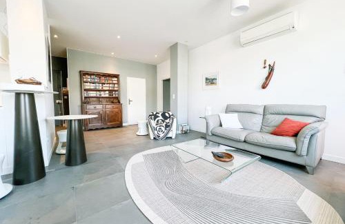 Grenoble City Centre Apartment | Discover GX Le Belgrade T4: Central Stay for Families
