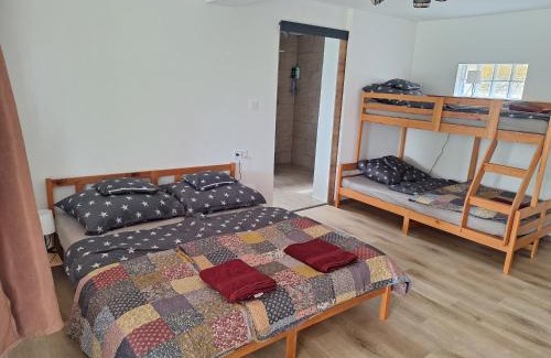Poroszlo Apartment | Gyümölcsös Vendégház, Poroszló, Tisza-tó - Fruit Orchard Guest House, Poroszló, Lake Tisza