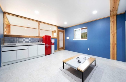 Gyeongju House | Eco-Friendly Gyeongju Arayard Pension with Pool & Breakfast