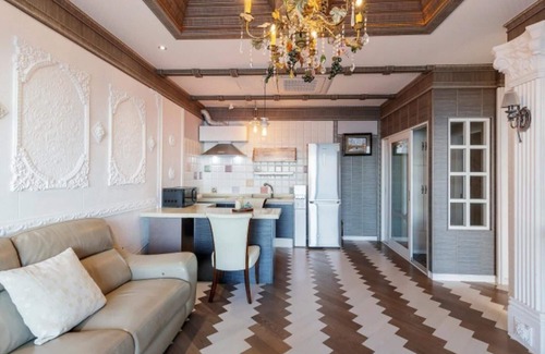 Gyeongju House | Eco-Friendly Gyeongju Blue 21 Pool Villa with Hot Tub