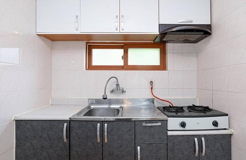 Gyeongju House | Eco-Friendly Gyeongju Bonjour Pension with Pool & Breakfast