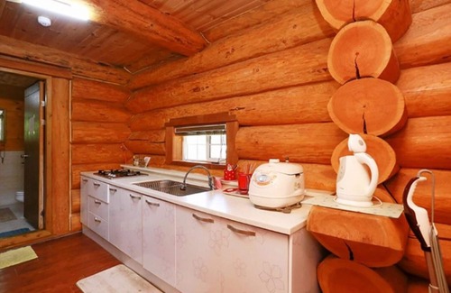 Gyeongju House | Eco-Friendly Gyeongju Cabin Pension with Kitchen & Breakfast