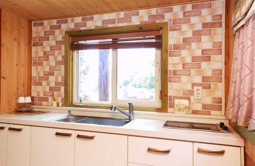 Gyeongju House | Eco-Friendly Gyeongju Cabin Pension with Kitchen & Breakfast