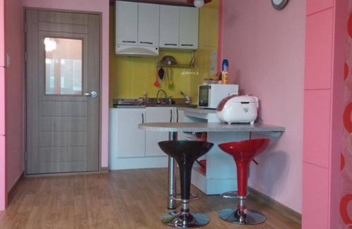 Gyeongju House | Eco-Friendly Gyeongju Central Park Pension with Pool & Breakfast