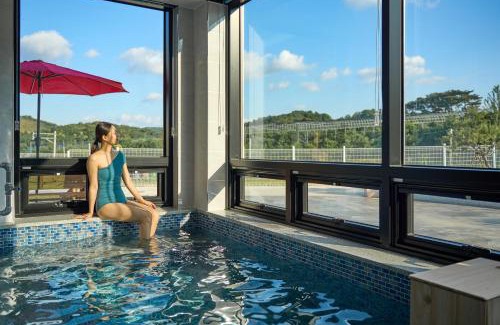 Gyeongju House | Relaxing Ocean View at Gyeongju Charm Pension Resort