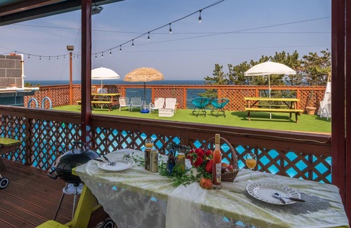 Gyeongju House | Relaxing Family Retreat at Gyeongju Gampo Sonamu Pension
