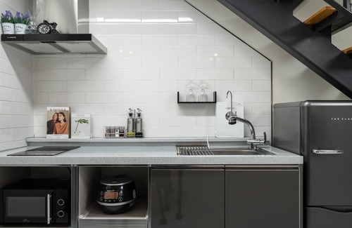 Gyeongju House | Relax in Gyungju Modern Pool Villa with Family-Friendly Amenities