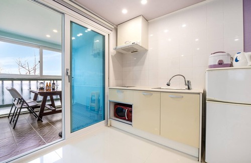 Gyeongju House | Relaxing Gyeongju Nunkoip Pension with Pool and Family Amenities