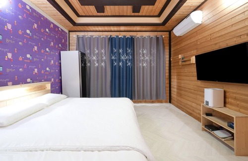 Gyeongju House | Kid-Friendly Gyeongju Riu Poolvilla with Family Amenities