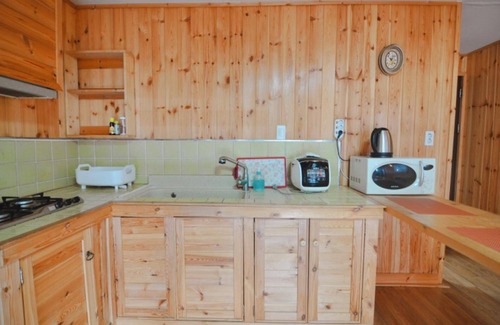 Gyeongju House | Eco-Friendly Gyeongju Solbaramgil Pension with Pool & Breakfast
