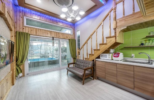 Gyeongju House | Gyeongju Soraedanga Pension: Rated 10/10 with Pool & Kitchen