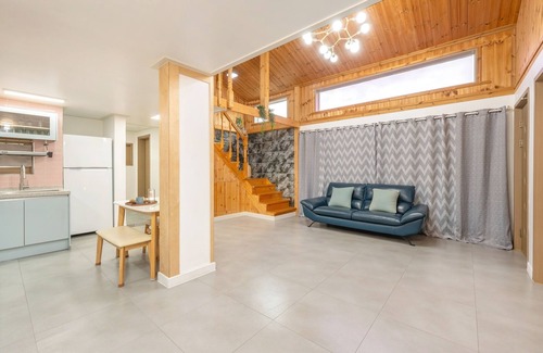 Gyeongju House | Gyeongju Woojin Green Pension