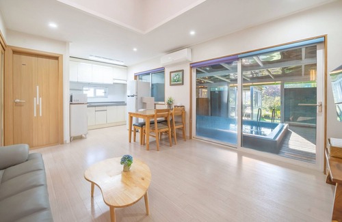 Gyeongju House | Inviting Gyepngju Camino Pool Villa with Family-Friendly Amenities