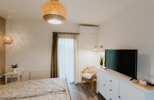 Gyoparosfuerdo Bed & Breakfast | Unwind at Gyopár Lodge - Spa Retreat in Gyopárosfürdő