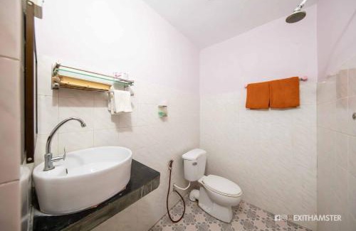 Yawnghwe Hotel | Budget-Friendly Gypsy Inn - Family-Friendly & Highly Rated