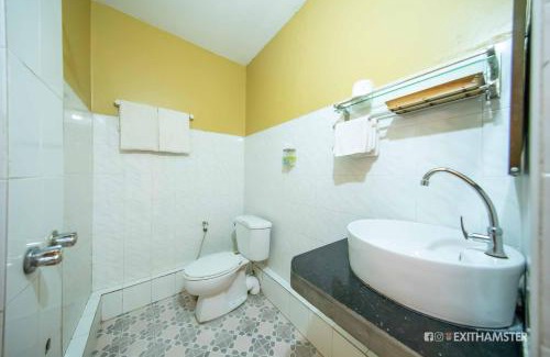 Yawnghwe Hotel | Budget-Friendly Gypsy Inn - Family-Friendly & Highly Rated