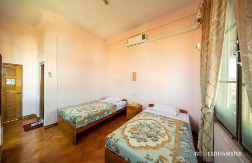 Yawnghwe Hotel | Budget-Friendly Gypsy Inn - Family-Friendly & Highly Rated