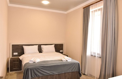Gyulagarak Hotel | Discover Gyulagarak: Family-Friendly with Delicious Dining