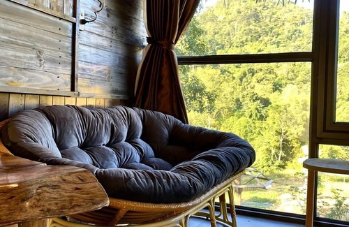 Vi Xuyen Bed & Breakfast | Top-Rated Hà Giang Xanh Retreat with Pool & Family Amenities