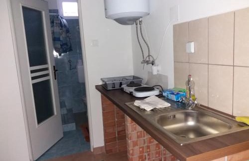 Mezokovacshaza House | Discover Hársfák: Pet-Friendly Retreat with Hot Tub