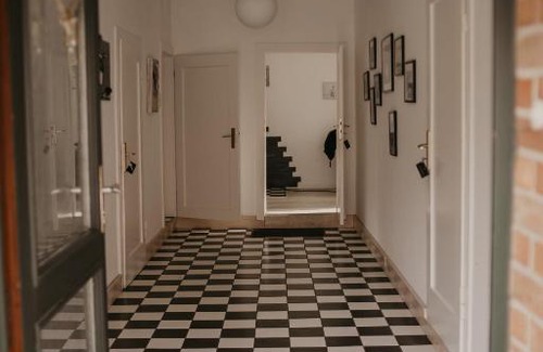 Jenhorst Apartment | Family-Friendly Ferienwohnung Häserhof with Great Amenities