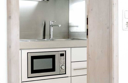 Sommerach Apartment | Experience Comfort at Hästens Hotel – chez Douverne