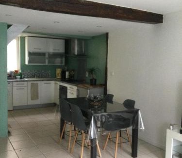 Rethel House | Family-Friendly Getaway at Hébergement à l'Orée des Champs