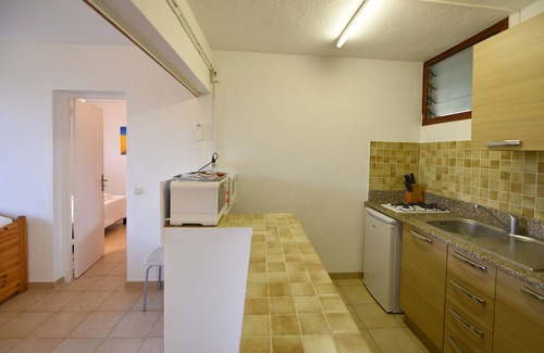 Cargese Apartment | Beachside Retreat with Heated Pool & Ocean View