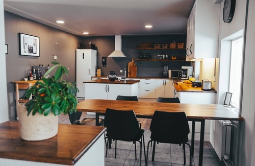 Siglufjorður Cabin | Hóll Adventure House: Ideal Retreat for Group Getaways