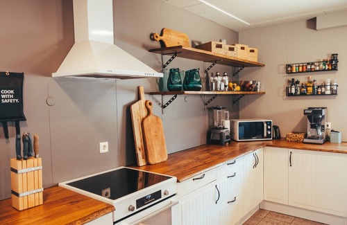 Siglufjorður Cabin | Hóll Adventure House: Ideal Retreat for Group Getaways