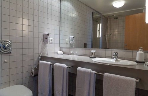 Isafjordur Hotel | Discover Comfort at Hótel Ísafjörður - Rated 8.4/10