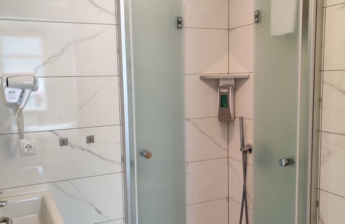 Borgarbyggd Hotel | Experience Hótel Borgarnes: Rated 8.8/10 with Family Amenities