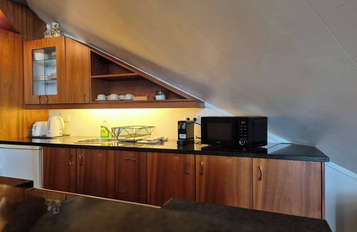 Hvalfjarðarsveit Hotel | Relax at Hótel Hafnarfjall with Spa and Family Amenities