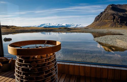 Hofn Hotel | Experience Hótel Jökulsárlón - Glacier Lagoon Hotel Today!