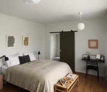 Stykkisholmur House | Pet-Friendly Hótel Karólína with Excellent 8.9/10 Rating