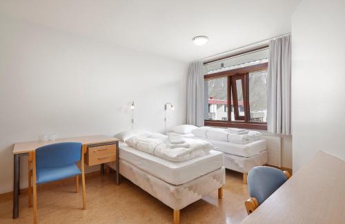 Isafjordur Hotel | Relax at Hótel Torfnes: Pet & Child Friendly Getaway
