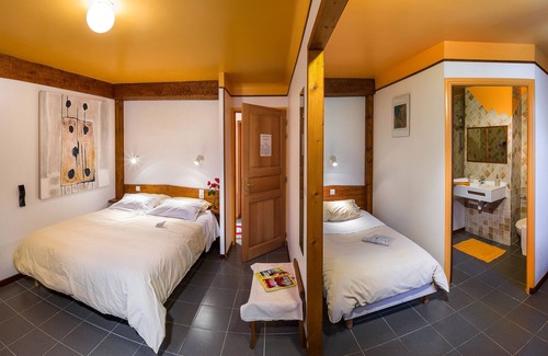Saint-Maurice-en-Valgodemard Hotel | Discover Comfort at Hôtel le Val des Sources - Rated 9.8/10