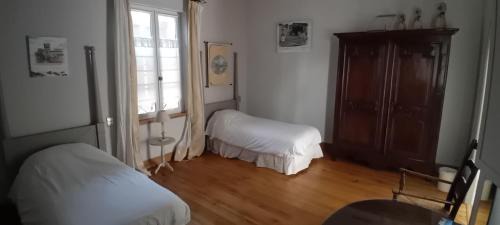 Marsolan Bed & Breakfast | Elegant Hôtel Étoiles d'Orion: Oceanfront Bliss Awaits