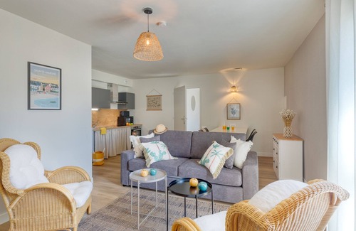 Saint-Evarzec Apartment | Discover Hôtel 3 Étoiles La Ferme de Vur Ven - Rated 9.6/10