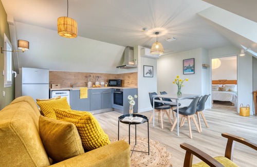 Saint-Evarzec Apartment | Discover Hôtel 3 Étoiles La Ferme de Vur Ven - Rated 9.6/10