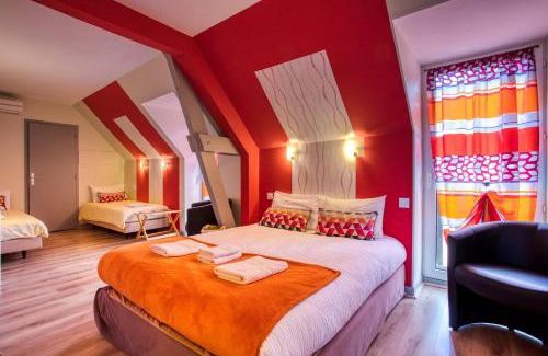 Jayac Hotel | Discover Relaxation at Hôtel A Jayac with Pool & Dining