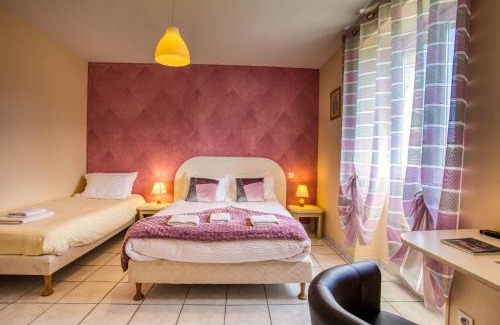 Jayac Hotel | Discover Relaxation at Hôtel A Jayac with Pool & Dining